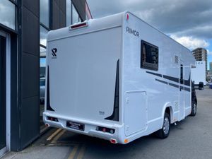 2025 RIMOR KILIG 66 PLUS 4 BERTH MOTORHOME - Image 4