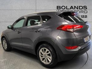 Hyundai Tucson 1.7 D Executive 2WD DCT Finance Fr - Image 3