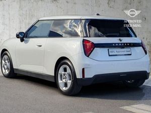 MINI HATCH Cooper SE - Image 2