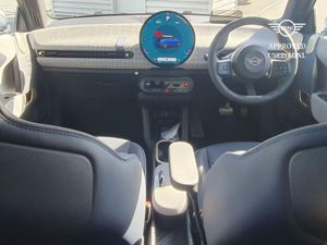 MINI HATCH Cooper SE - Image 4