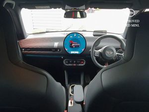 MINI HATCH Cooper E - Image 4