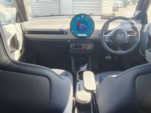 MINI HATCH Cooper SE - Image 4
