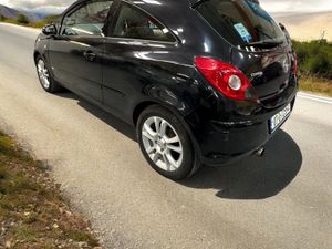 Opel Corsa 1.2 16v SXi - Image 2