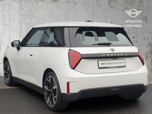 MINI HATCH Cooper SE - Image 2