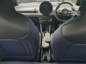MINI HATCH Cooper SE - Image 4