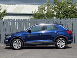 Volkswagen T-Roc 2019 Volkswagen T-Roc SE - Image 4