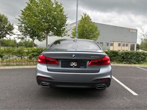 BMW 5-Series 520D MSPORT *FULL SERVICE HISTORY* - Image 4