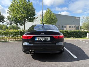 Jaguar XF 2.0 D RWD R-SPORT AUTO - Image 4
