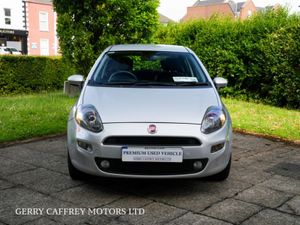 Fiat Punto Easy 1.2 4DR - Image 2