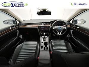 Volkswagen Passat 2.0 TDI High Line Automatic  Re - Image 2