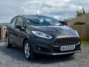 Ford Fiesta 1.25 Zetec 82ps 5DR - Image 4