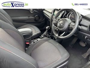 MINI Cooper D 1.5 Automatic  Reversing Camera  Lo - Image 2