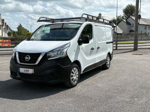 ABSOLUTELY IMMACULATE 2017 (171) NISSAN - Image 3