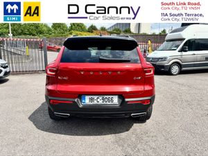 Volvo XC40 D4 AWD R-design 5DR Auto - Image 3
