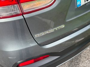 Kia Sorento 2015 5 seater 4x4 - Image 3