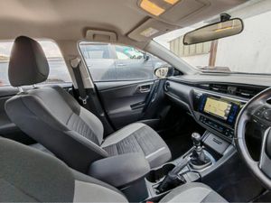 Toyota Auris 2017 - Image 4