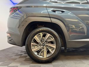 Hyundai Tucson 2WD Executive HEV Auto - Image 4