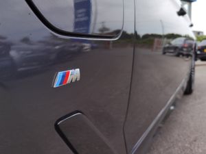 BMW 5 SERIES 530E M SPORT - Image 2