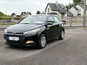 ABSOLUTELY IMMACULATE 2015 HYUNDAI I20 - Image 3
