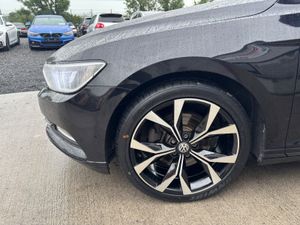 STUNNING 2018 VOLKSWAGEN PASSAT 2.0L - Image 4