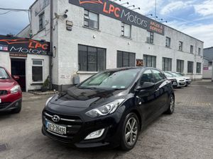 Hyundai i30 2016 Automatic - Image 2