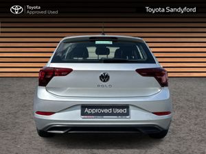 Volkswagen Polo 1.0 PETROL MANUAL // AIR CONDITION - Image 4