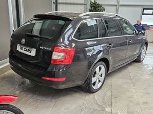16 SKODA OCTAVIA ESTATE STYLE EDITION - Image 4