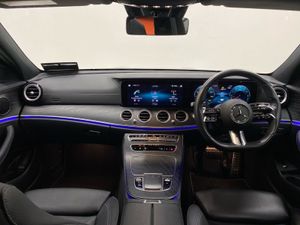 Mercedes-Benz E-Class E 300 de AMG Line - Image 4