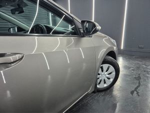 Toyota Corolla 1.4 D-4d Terra 4DR - Image 4