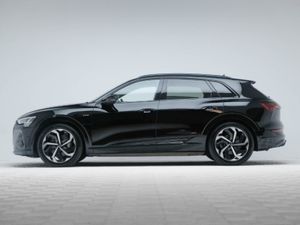 Audi E-Tron 50 S Line Black Edition Quattro - Image 4