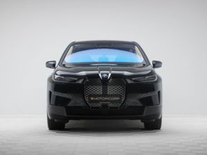 BMW IX Xdrive40 Sport - Image 2