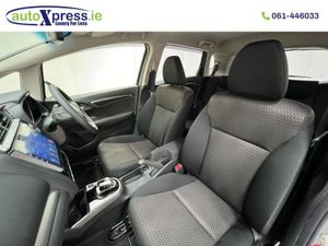 Honda Fit 1.5 Automatic  Reversing Camera - Image 4