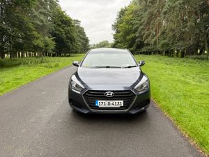 Hyundai i40 2017 Diesel Low KM - Image 2