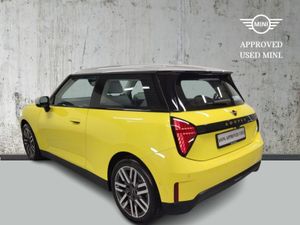 MINI Cooper E Classic - Image 2