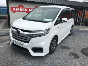 2017 Honda Stepwagon 7 Seater - Image 2