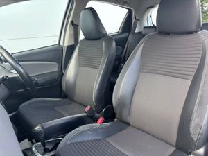 2016 TOYOTA YARIS LUXURY HYBRID 1.5i FTSH NCT TAX - Image 4