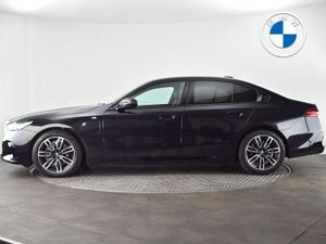 BMW 5 Series 530e M Sport Saloon - Image 3