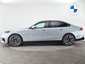 BMW 5 Series 530e M Sport Pro Saloon - Image 3