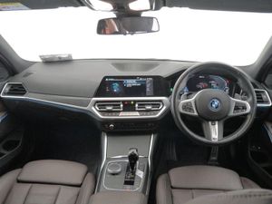 BMW 3 Series 330e M Sport Saloon - Image 4
