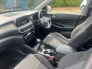 Hyundai Tucson 2WD Comfort 1.6d Manual - Image 3
