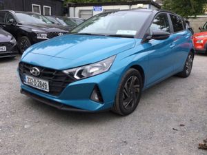 Hyundai i20 Deluxe Plus - Two Tone - Only 15 000 - Image 3