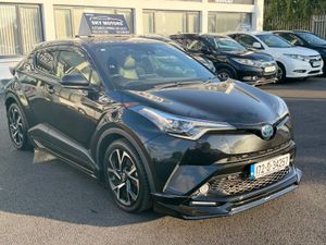 2017 Toyota C-HR 1.8 Hybrid  automatic 65K Miles - Image 4