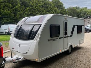 Swift 4 Berth Fixed Bed Caravan For Sale - Image 4