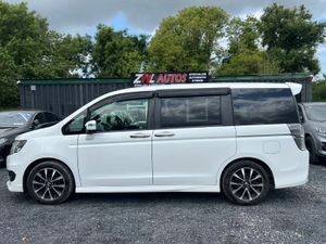 13 Honda Stepwagon 7Seats - Image 4