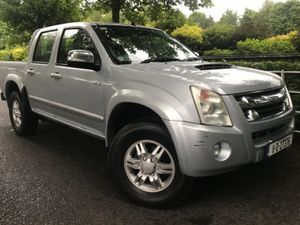 Isuzu D-Max 2011 3.0 4X4 Crew Cab - Image 4