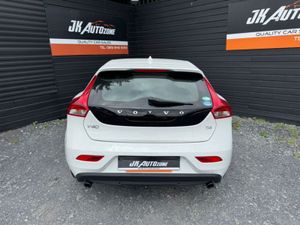 Volvo V40 1.6 T4 Auto - Image 4
