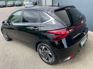 Hyundai i20 212 Deluxe Plus 5DR Low KMS AS New - Image 4