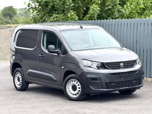 Peugeot Partner PROFESSIONAL PREMIUM +€19995 Plus - Image 2