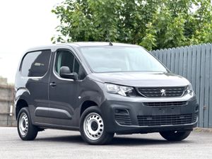 Peugeot Partner PROFESSIONAL PREMIUM +€19995 Plus - Image 3