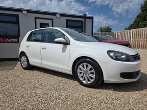 Volkswagen Golf Automatic - Image 2